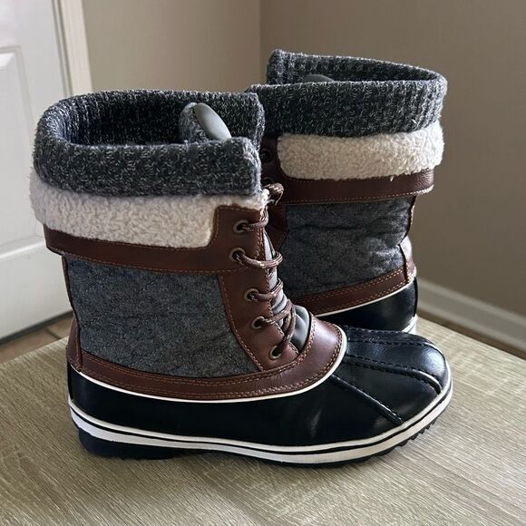 NWOT … DREAM PAIRS “Size: 8” Waterproof Duck / Winter Boots - Picture 5 of 8